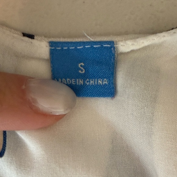 FARM Rio Black and White Floral Dress with Red Accents - Picture 13 of 14